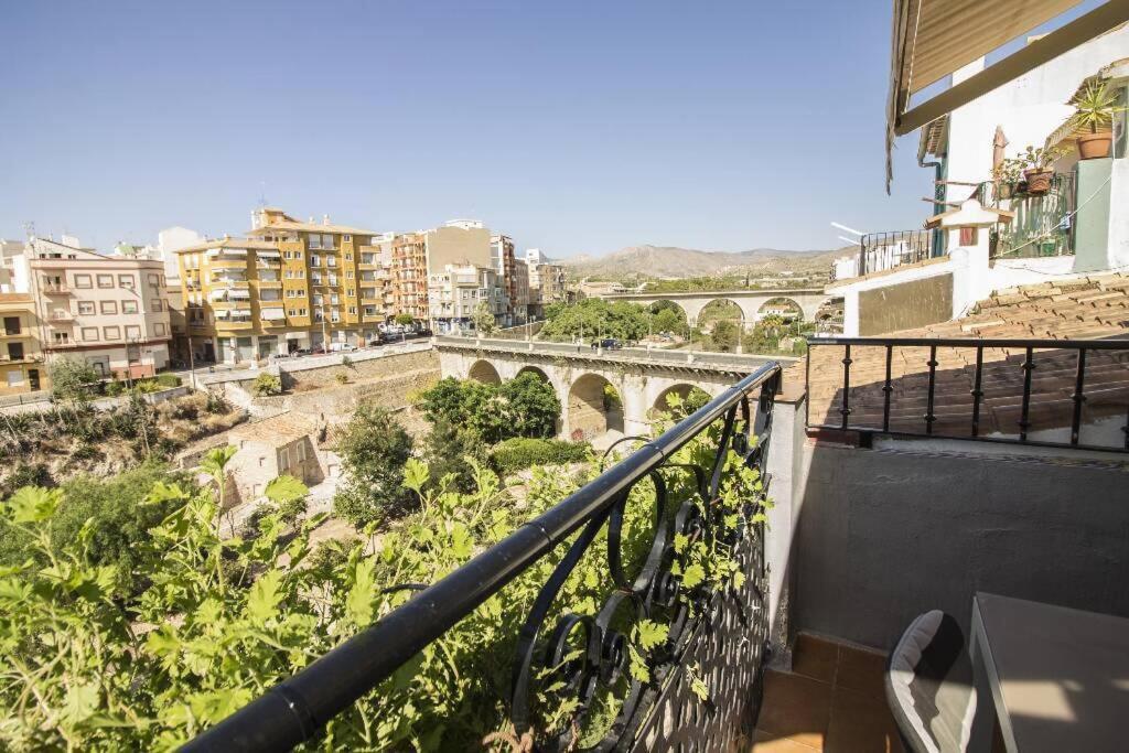 Preciosa Casa En Vilajoyosa Con Vistas Al Mar En Las Casas Colgantes Del Casco Antiguo Вилахойоса Екстериор снимка
