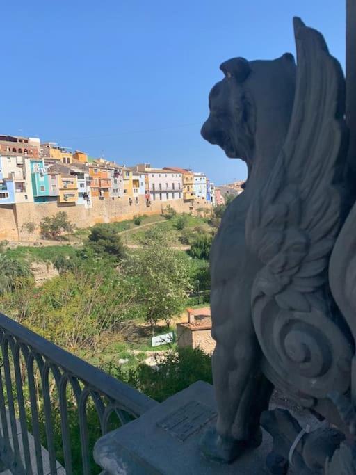 Preciosa Casa En Vilajoyosa Con Vistas Al Mar En Las Casas Colgantes Del Casco Antiguo Вилахойоса Екстериор снимка