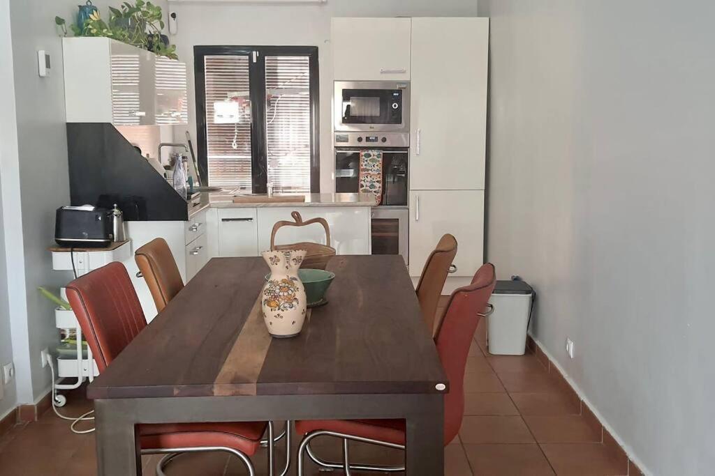 Preciosa Casa En Vilajoyosa Con Vistas Al Mar En Las Casas Colgantes Del Casco Antiguo Вилахойоса Екстериор снимка